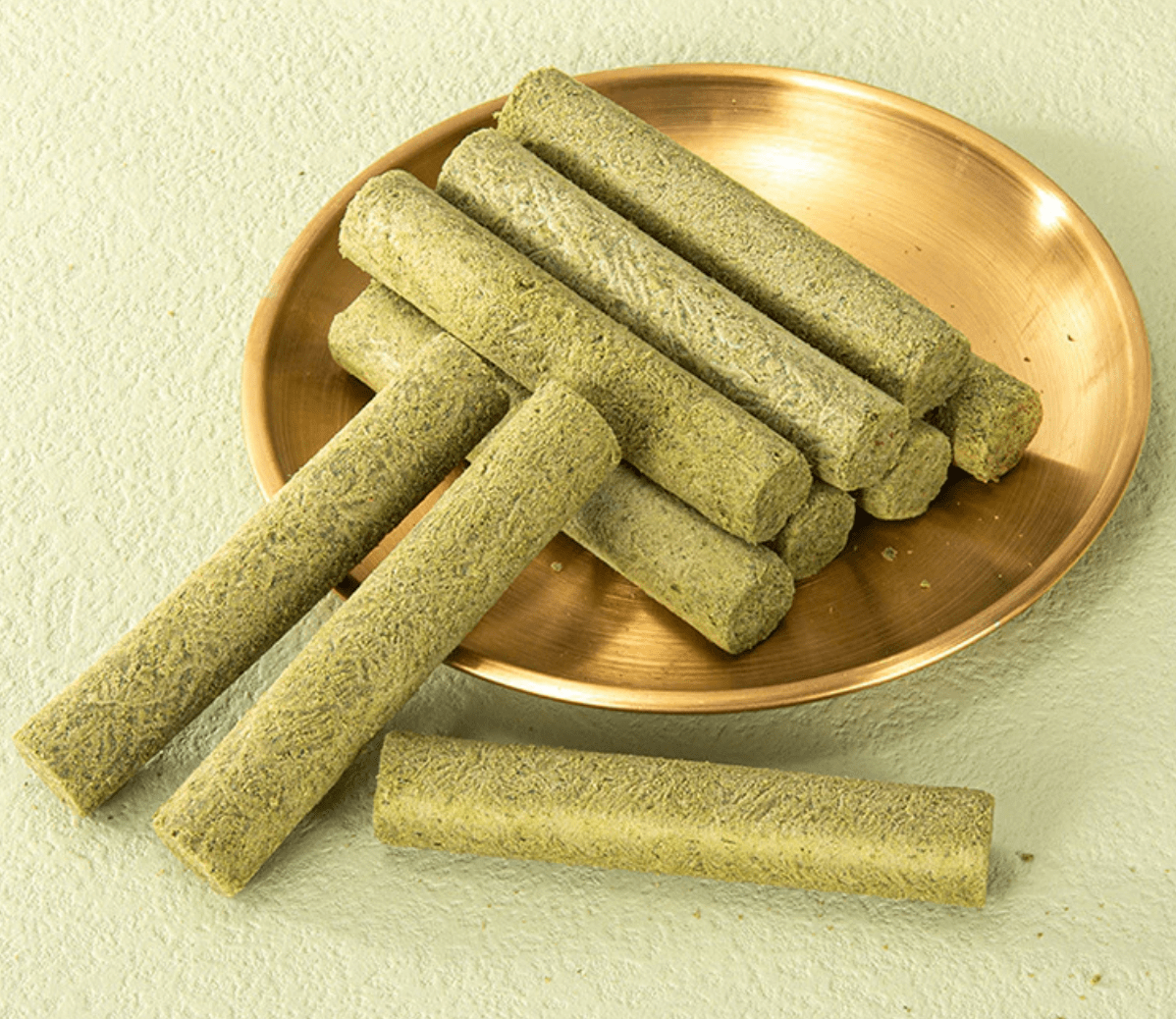 Cat Grass Teething Sticks for Hairballs & Constipation (6 Sticks Pack) - Image 3