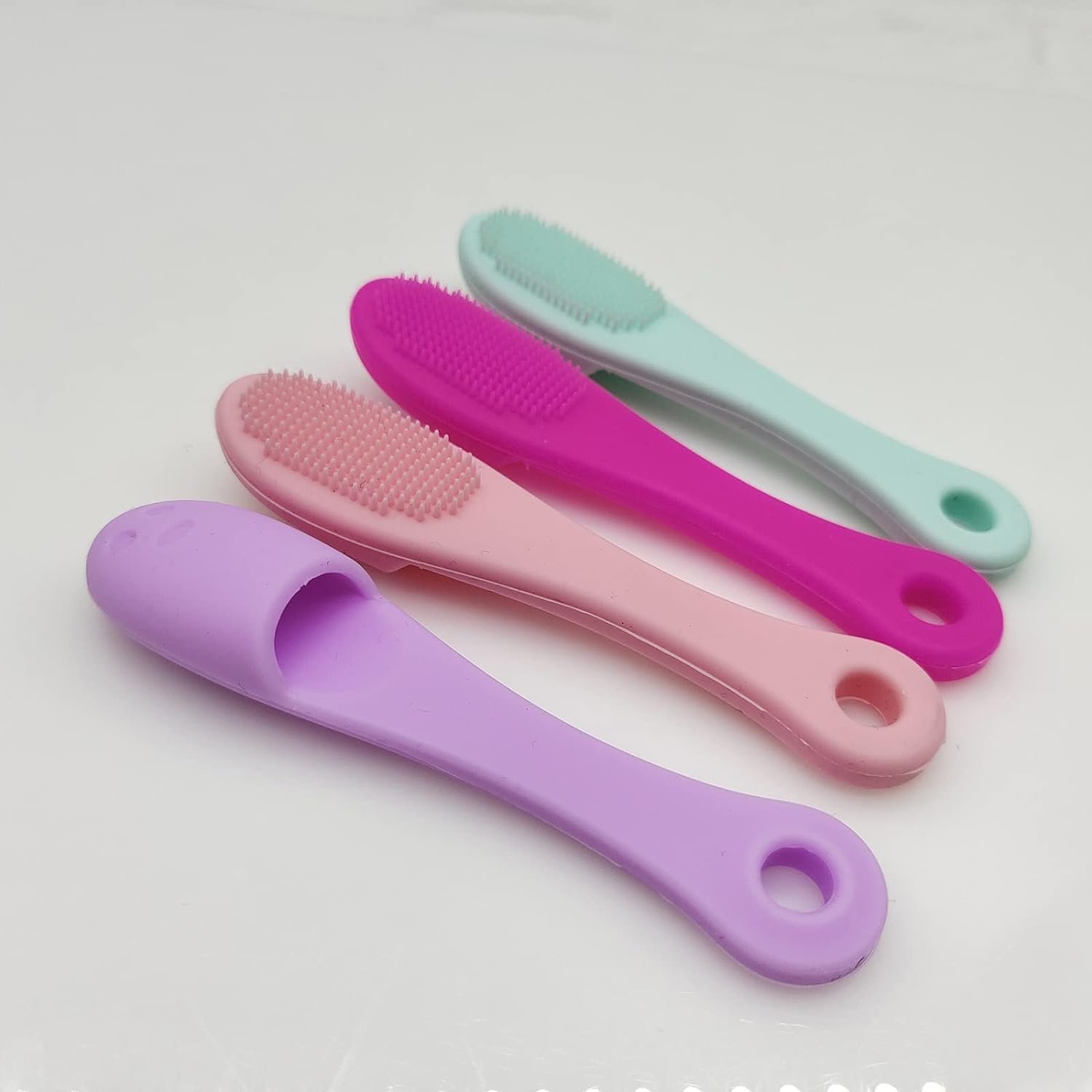 Black Chin Remover for Cats & Dogs - Image 2