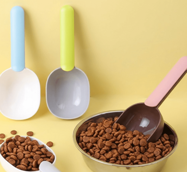 Pet Food Measuring Spoon With Long Handle - Image 2